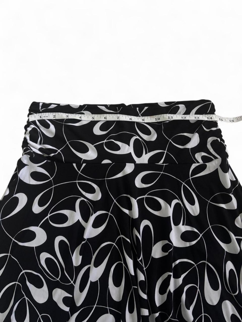y2k black and white patterned skirt - Picture 3 of 5